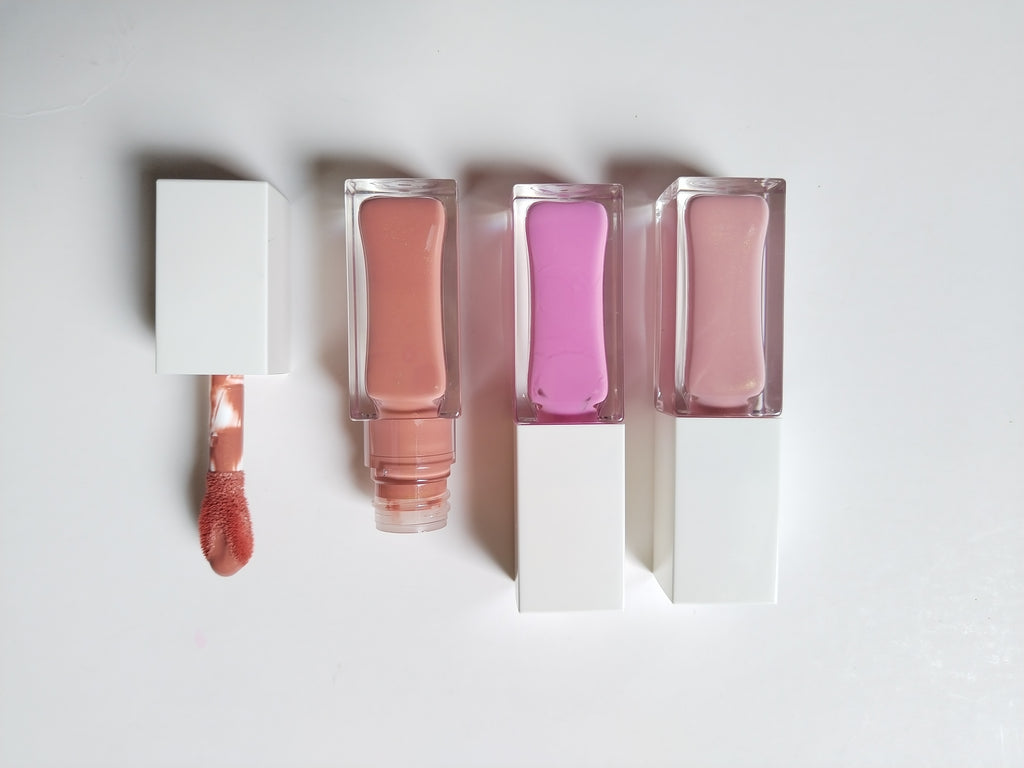 20 colors liquid blush MATTE &SHIMMER finished  clear tube with white cap.